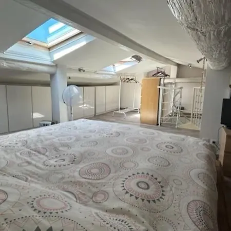 Familial Entre Cannes Et Juan-les-pins Apartment